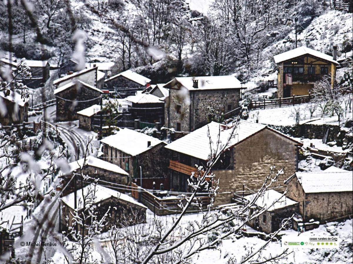 Casas Rurales De Cain Guest House Bagian luar foto